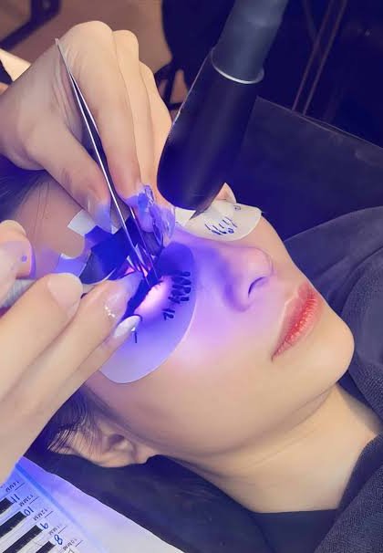 Σεμινάριο LED τοποθέτηση βλεφαρίδων